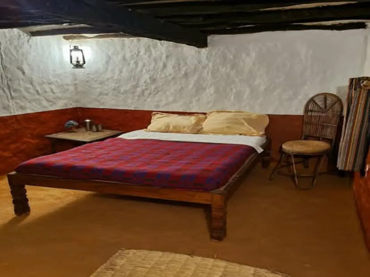 Deluxe Double Big Bed