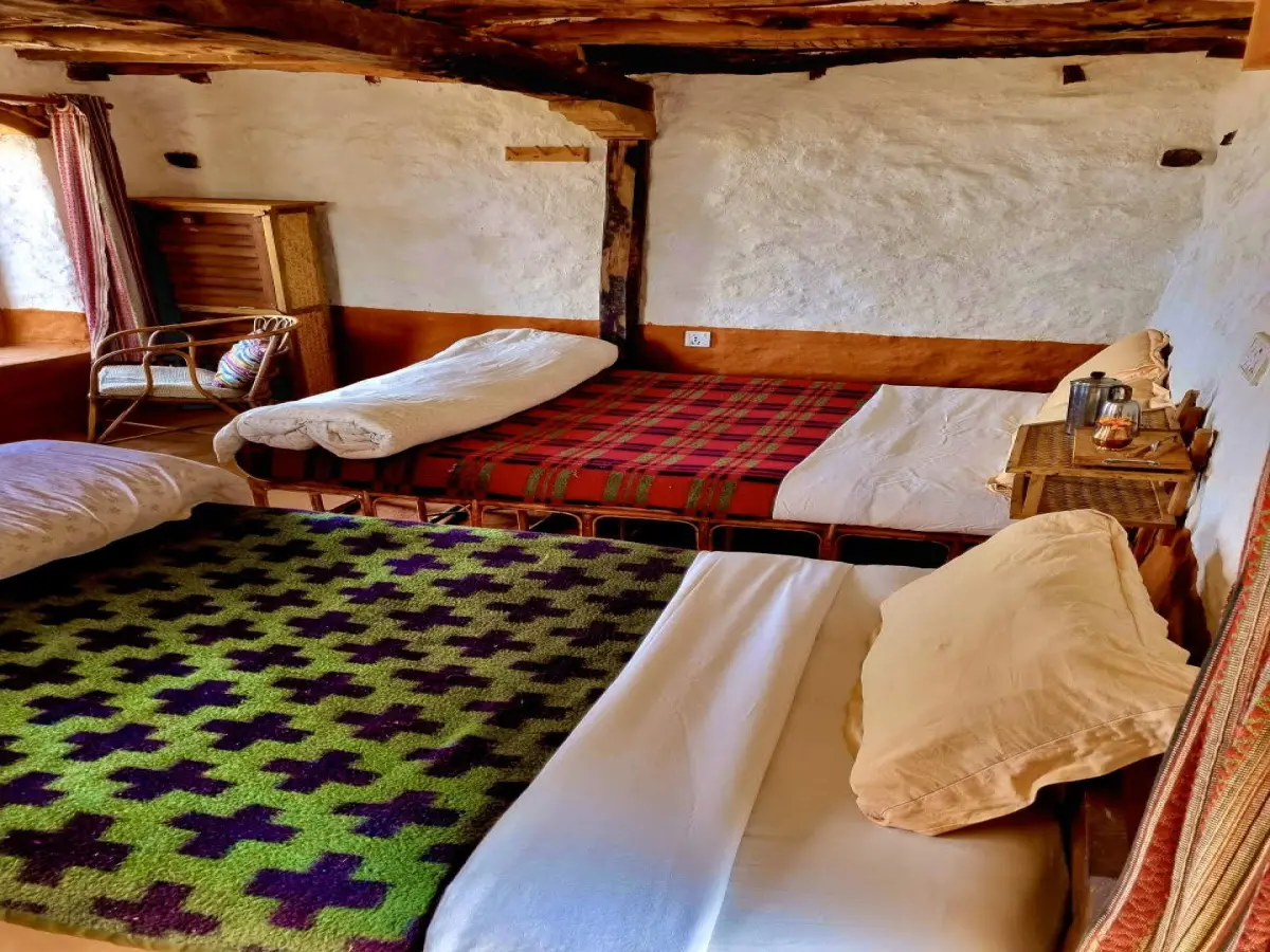 Deluxe Twin Beds Room