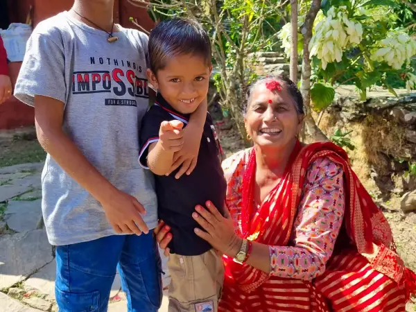  appy faces in iepe illage 