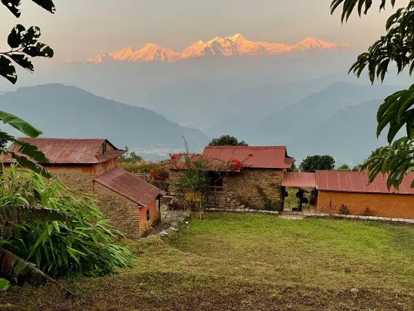  iepe illage and ountain